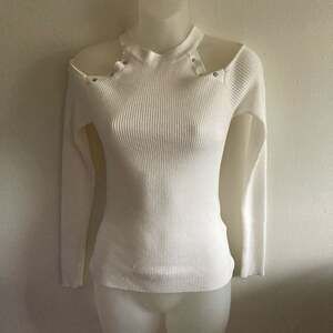 Hooked up white cold shoulder cut out sweater